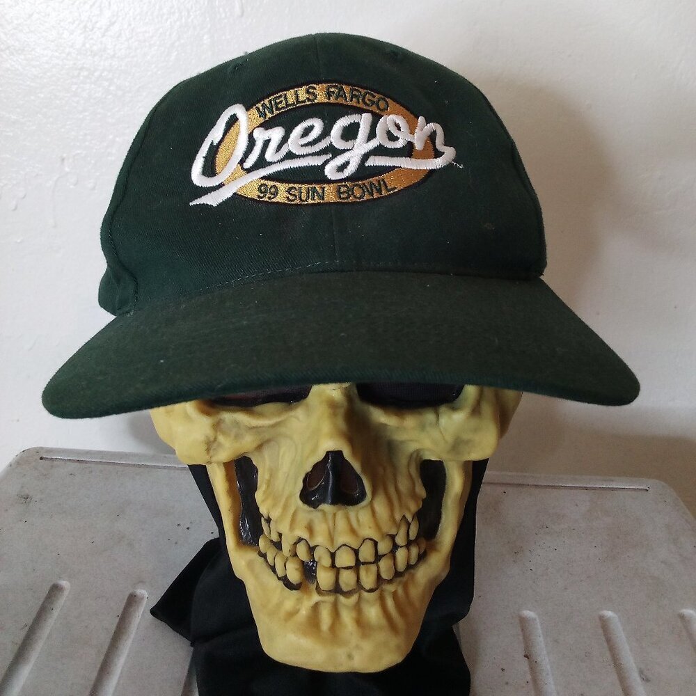 Vintage Oregon Ducks Sun Bowl 1999 Snap Back Hat Cap